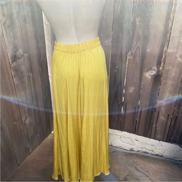 Zara yellow silky maxi skirt size small - Picture 2 of 7